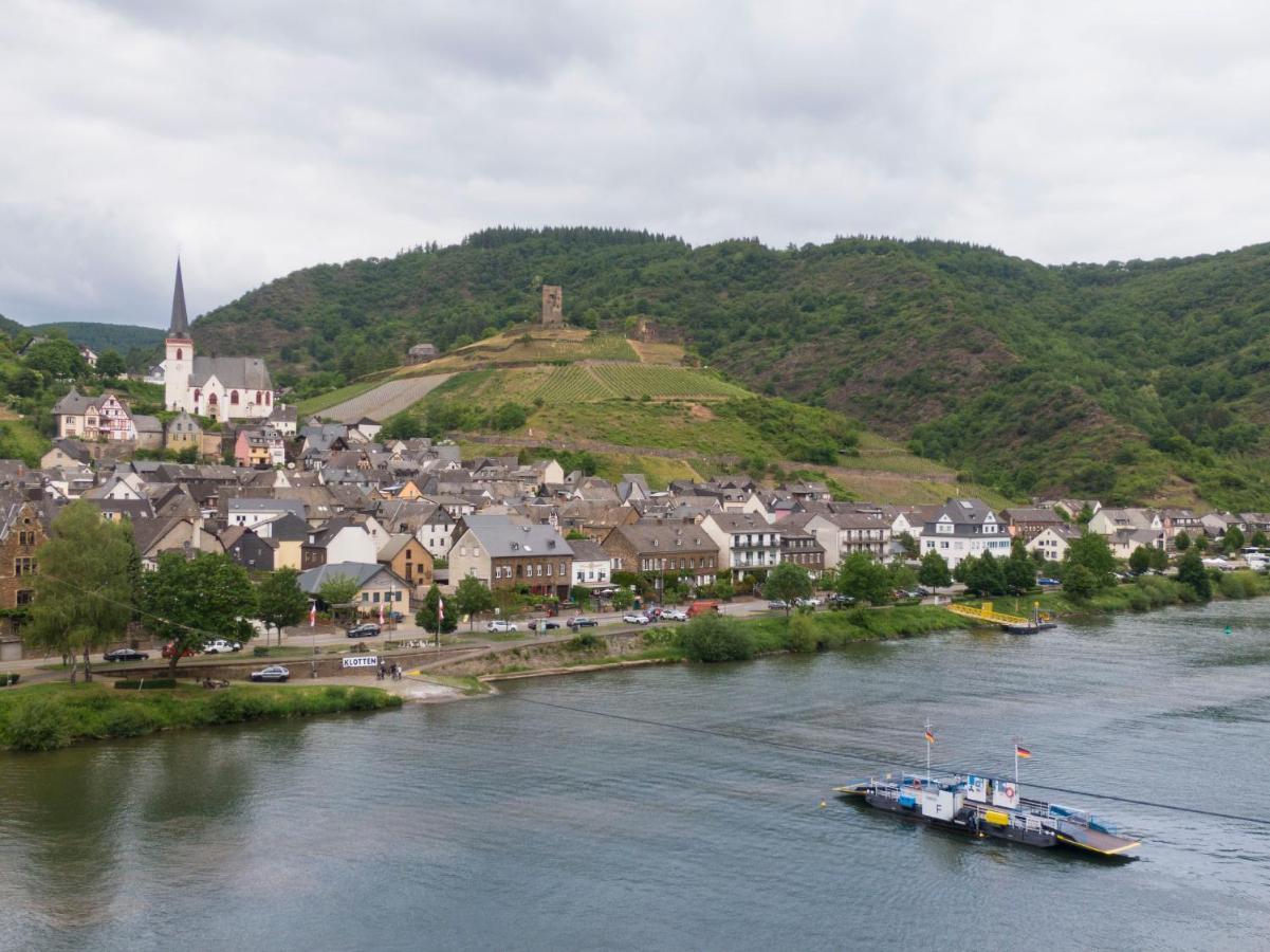 Ferienwohnung Burgblick Coraidelstein 클로텐 외부 사진
